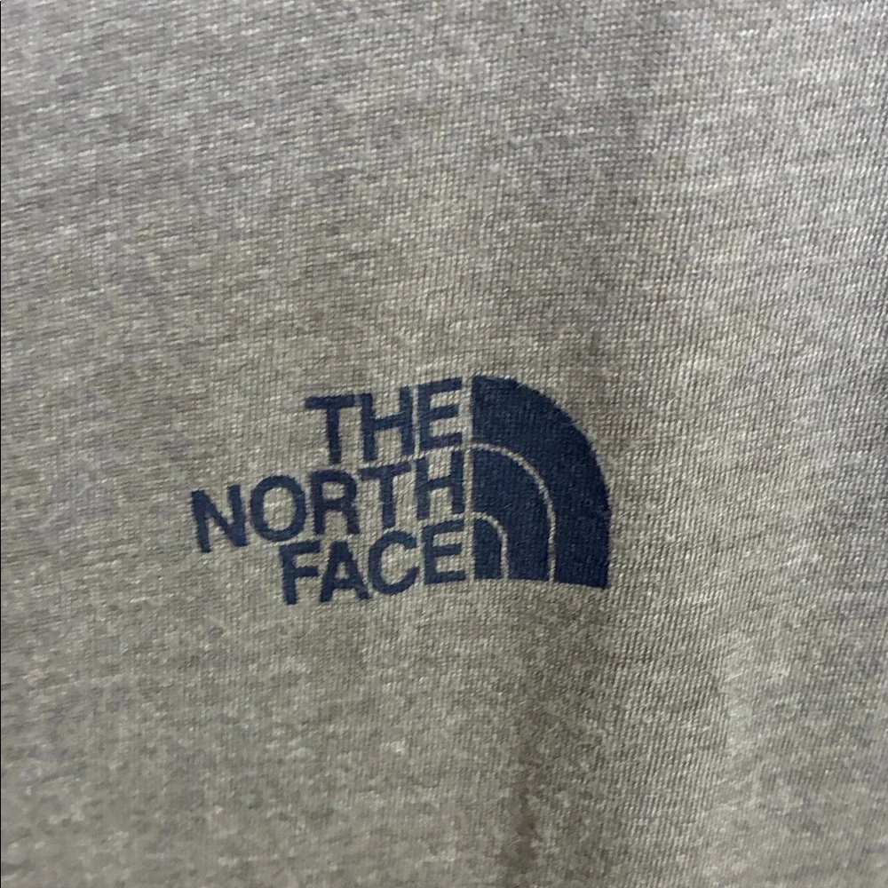 The North Face Women's Short Sleeve Gray Pocket Tee Sz XXL - Picture 8 of 9
